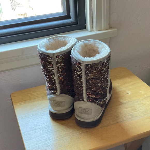 UGG Sequin Boots Size 7 - Picture 3 of 6